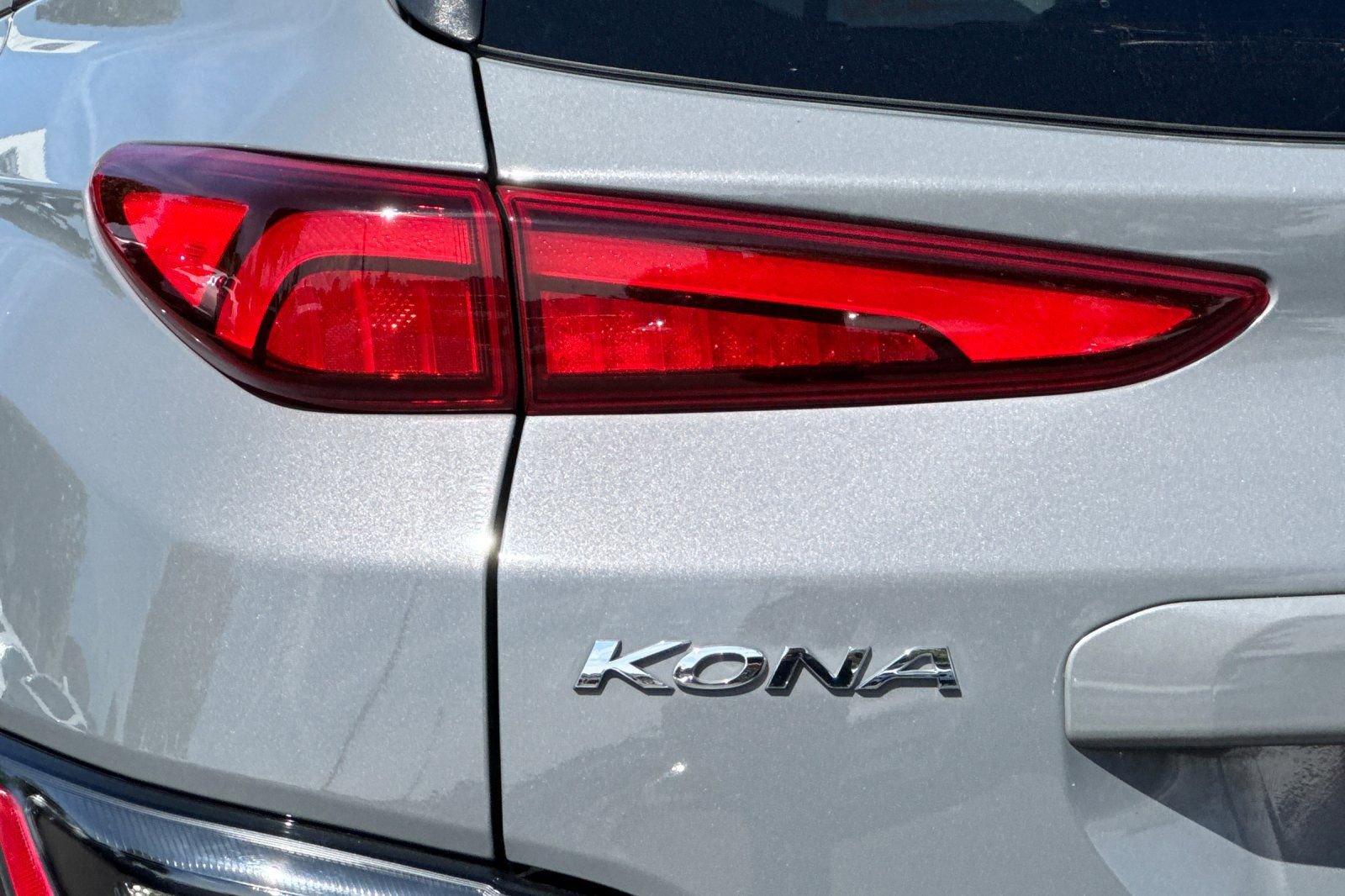 Used 2022 Hyundai Kona Limited image 44