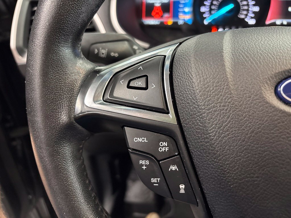 Used 2020 Ford Edge SEL AWD/4WD image 18