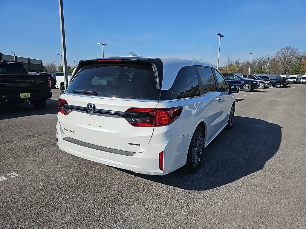 Used 2025 Honda Odyssey Touring image 7