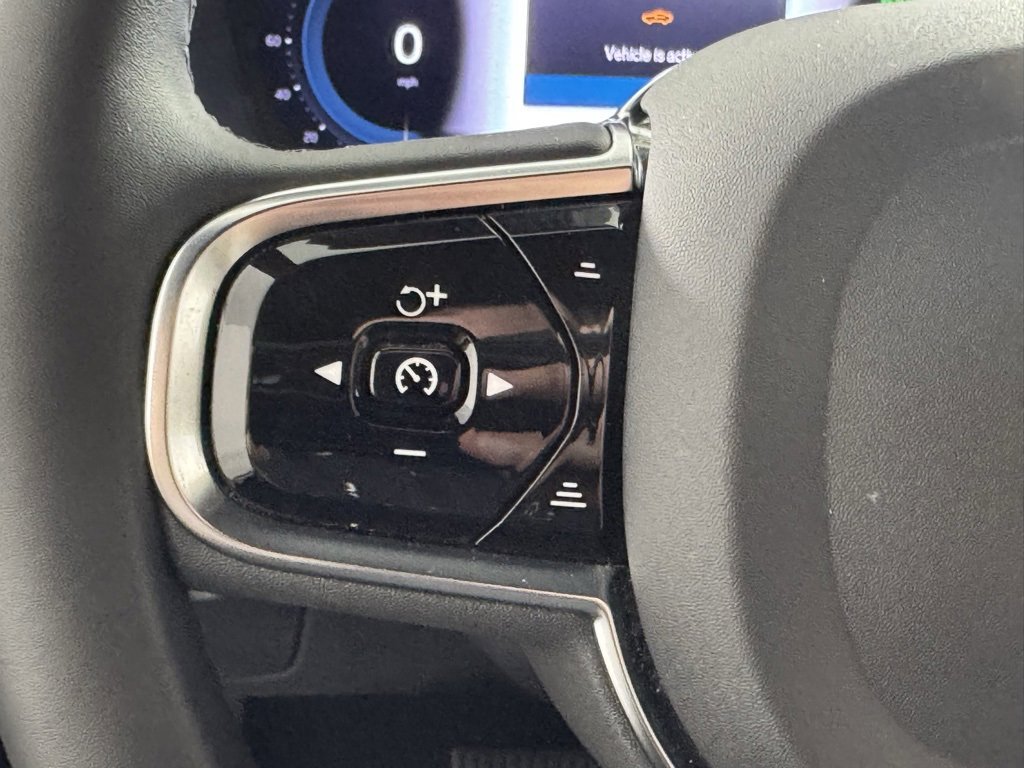 Certified 2024 Volvo XC90 T8 Ultimate w/ Protection Package Premier image 30