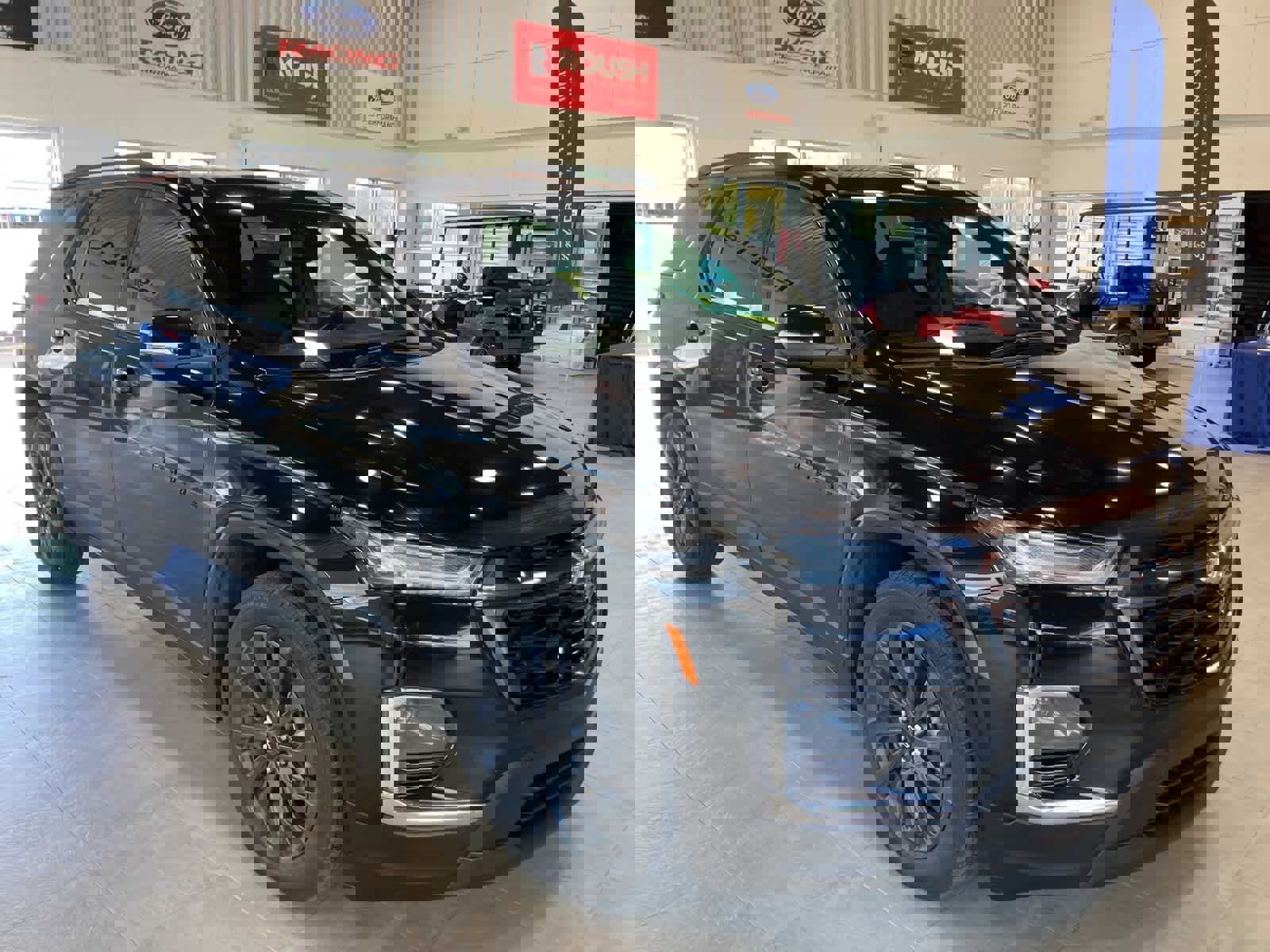 Used 2022 Chevrolet Traverse RS w/ LPO, Floor Liner Package image 3