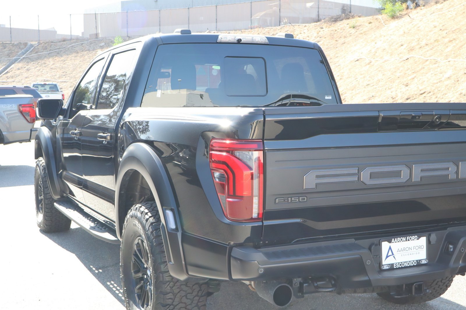 Used 2025 Ford F150 Raptor AWD/4WD image 16