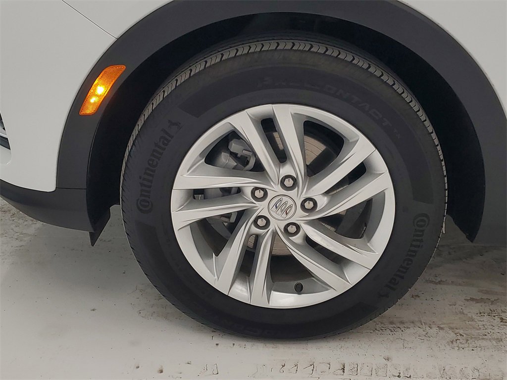 Used 2025 Buick Envista Preferred image 9