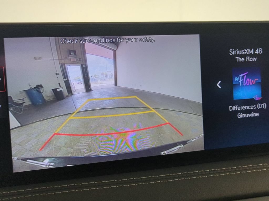Used 2023 Genesis G70 3.3T RWD image 23