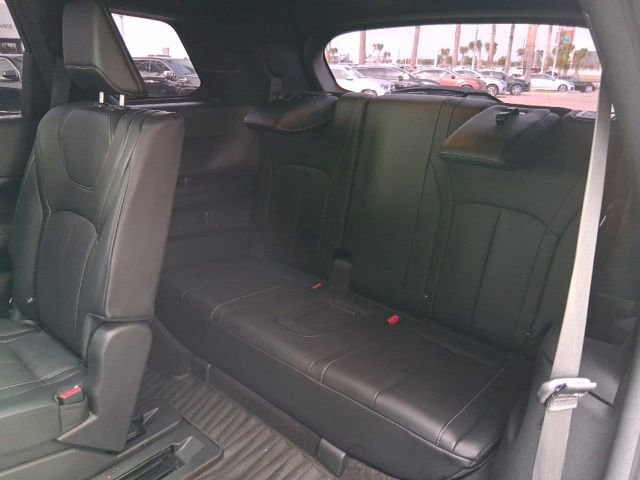 Certified 2025 INFINITI QX60 Luxe w/ Black Edition FWD image 26