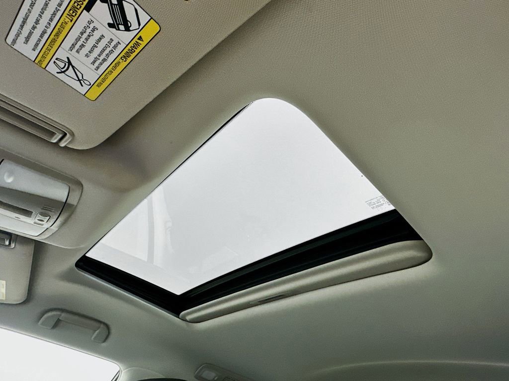 Used 2017 Nissan Armada Platinum image 21