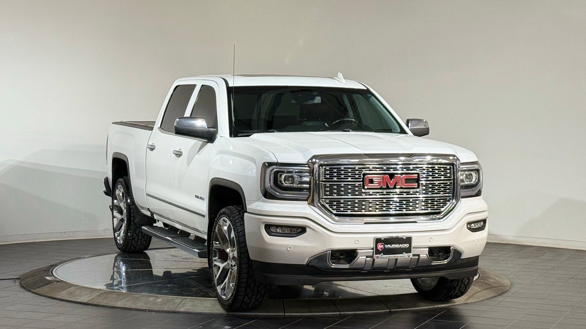 Used 2018 GMC Sierra 1500 Denali image 2