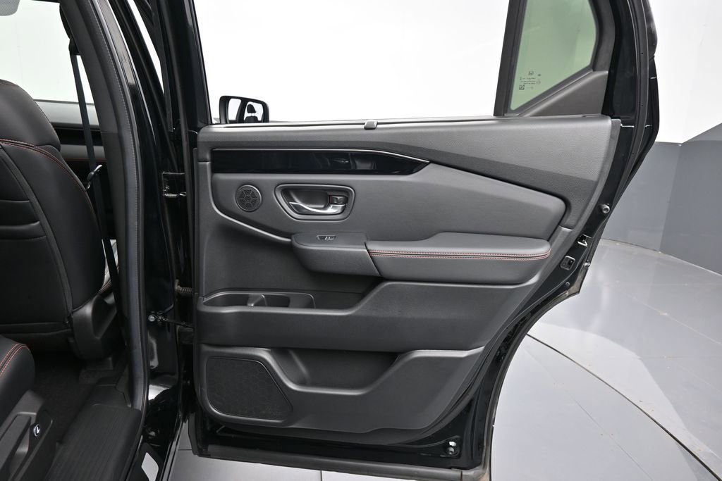 Used 2024 Honda Pilot TrailSport image 34