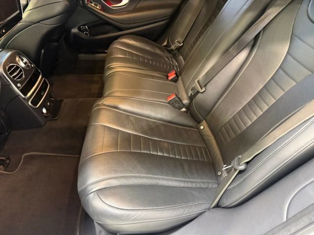 Used 2014 Mercedes-Benz S 550 Sedan image 26