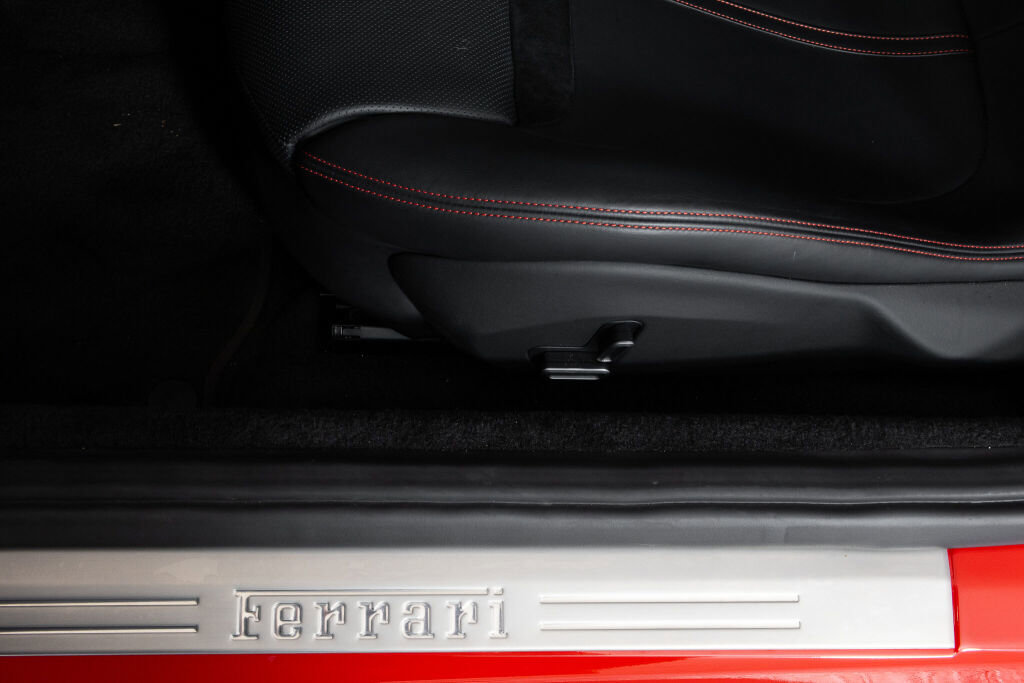 Certified 2021 Ferrari Roma image 31