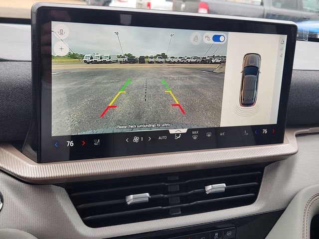 New 2026 Ford Explorer Active RWD image 18