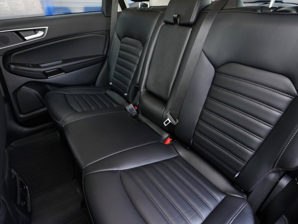 Certified 2024 Ford Edge SEL w/ Convenience Package AWD/4WD image 18