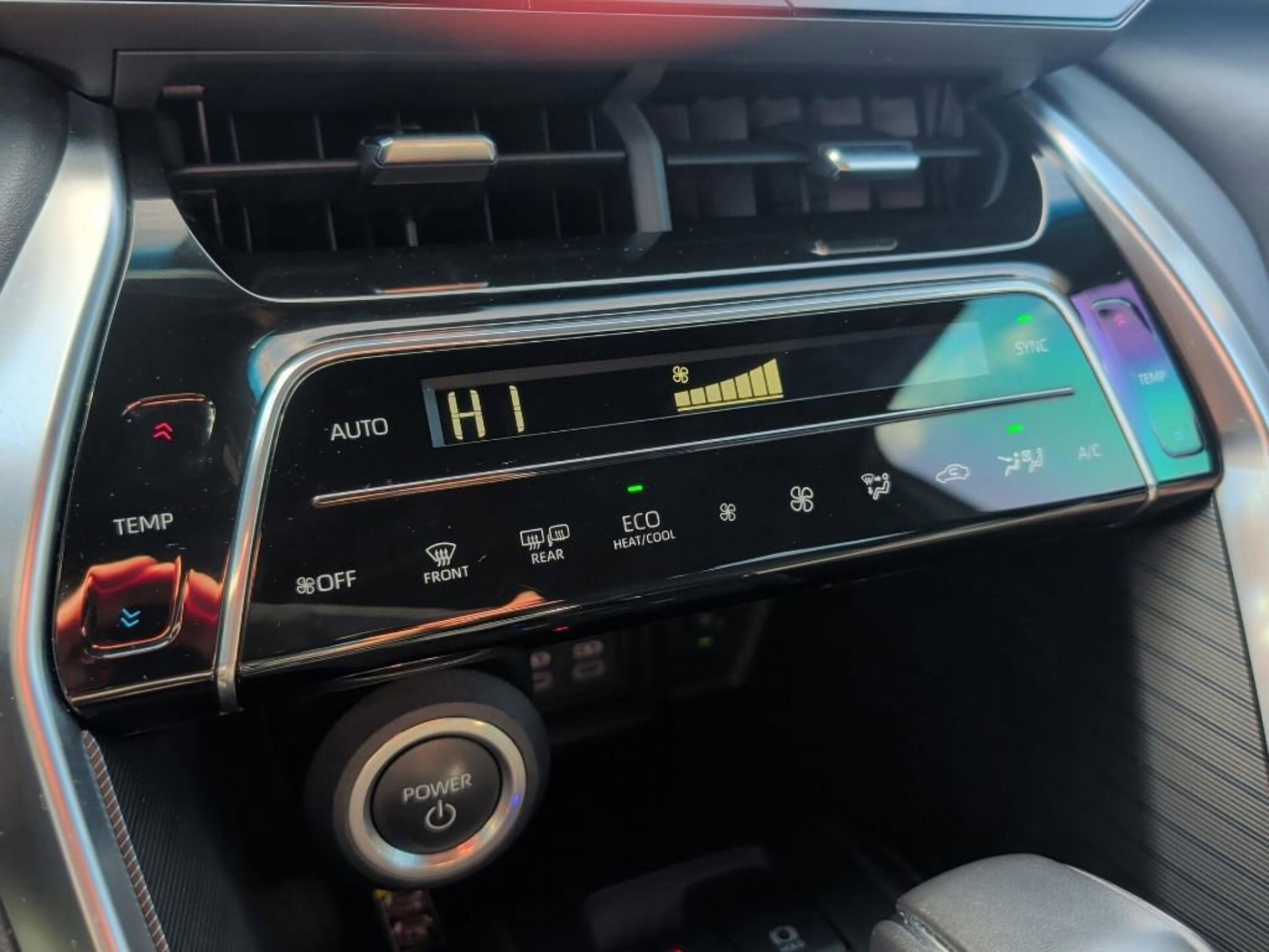 Used 2024 Toyota Venza Nightshade AWD/4WD image 33