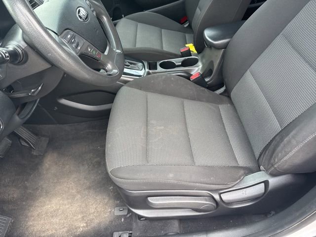 Used 2017 Kia Forte LX FWD image 15