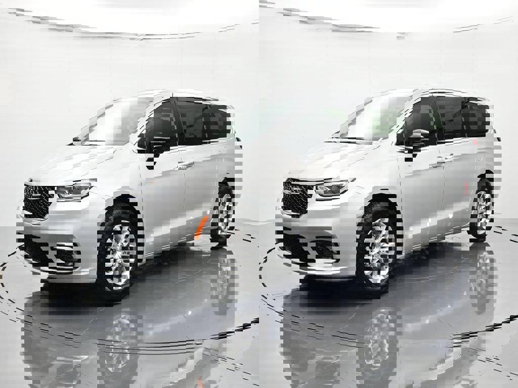 New 2026 Chrysler Pacifica Select image 1