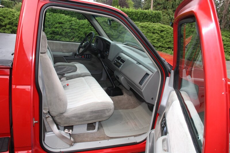 Used 1993 Chevrolet Silverado 1500 2WD Regular Cab image 6