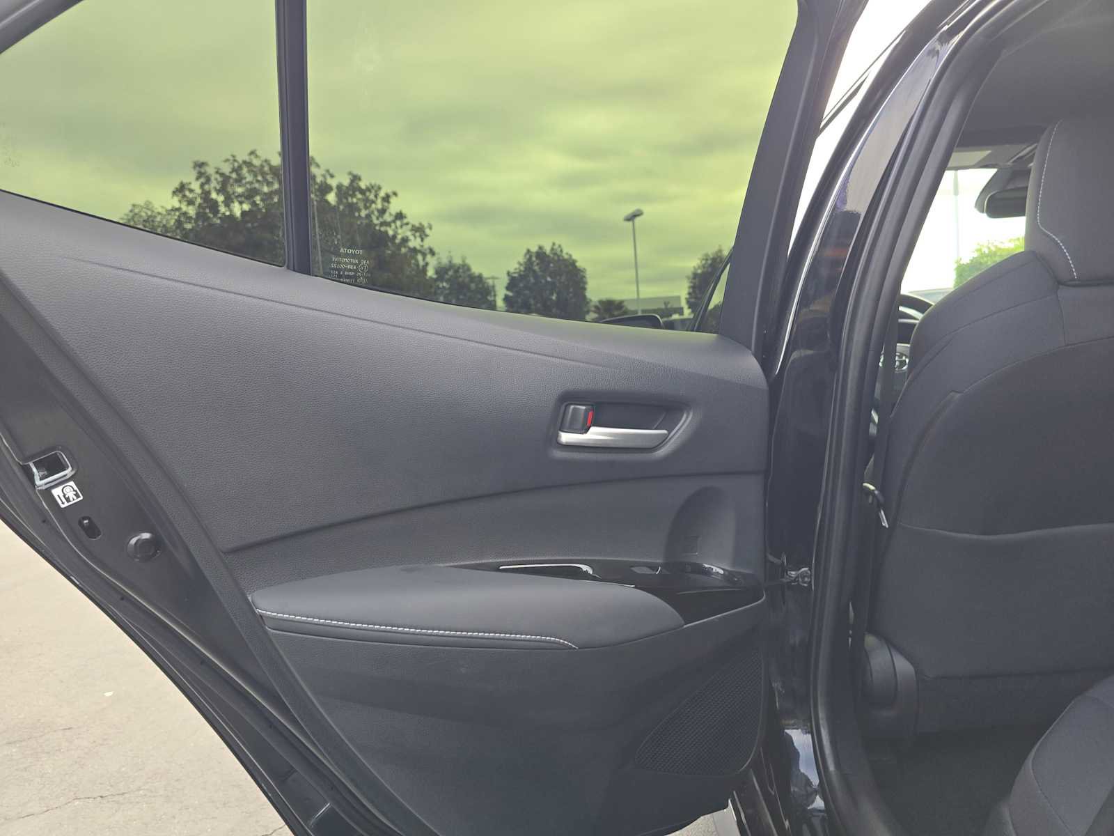 Used 2021 Toyota Corolla SE image 17