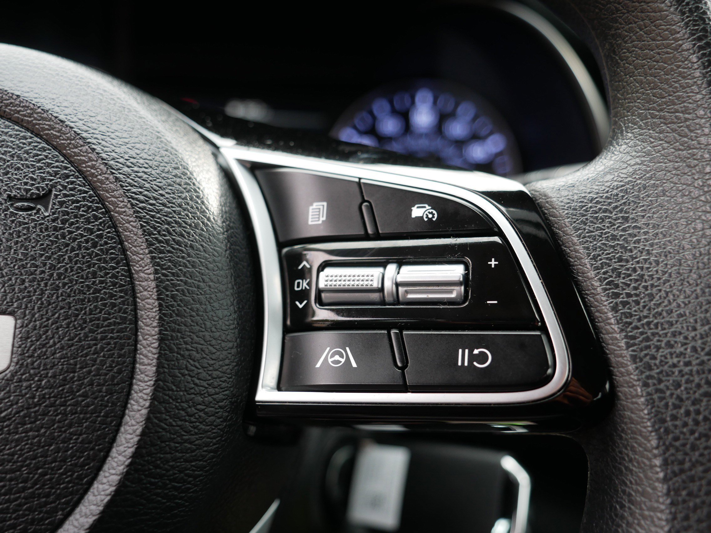 Certified 2024 Kia Forte LXS image 29