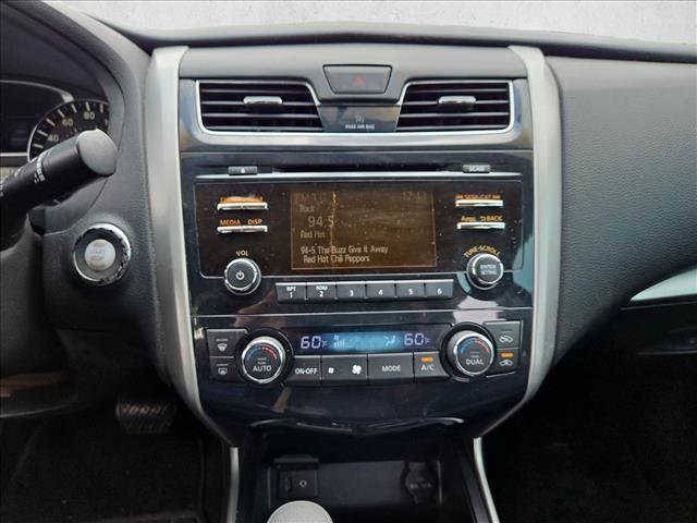 Used 2015 Nissan Altima 2.5 SV FWD image 13