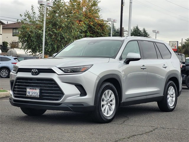 Certified 2024 Toyota Grand Highlander XLE image 10