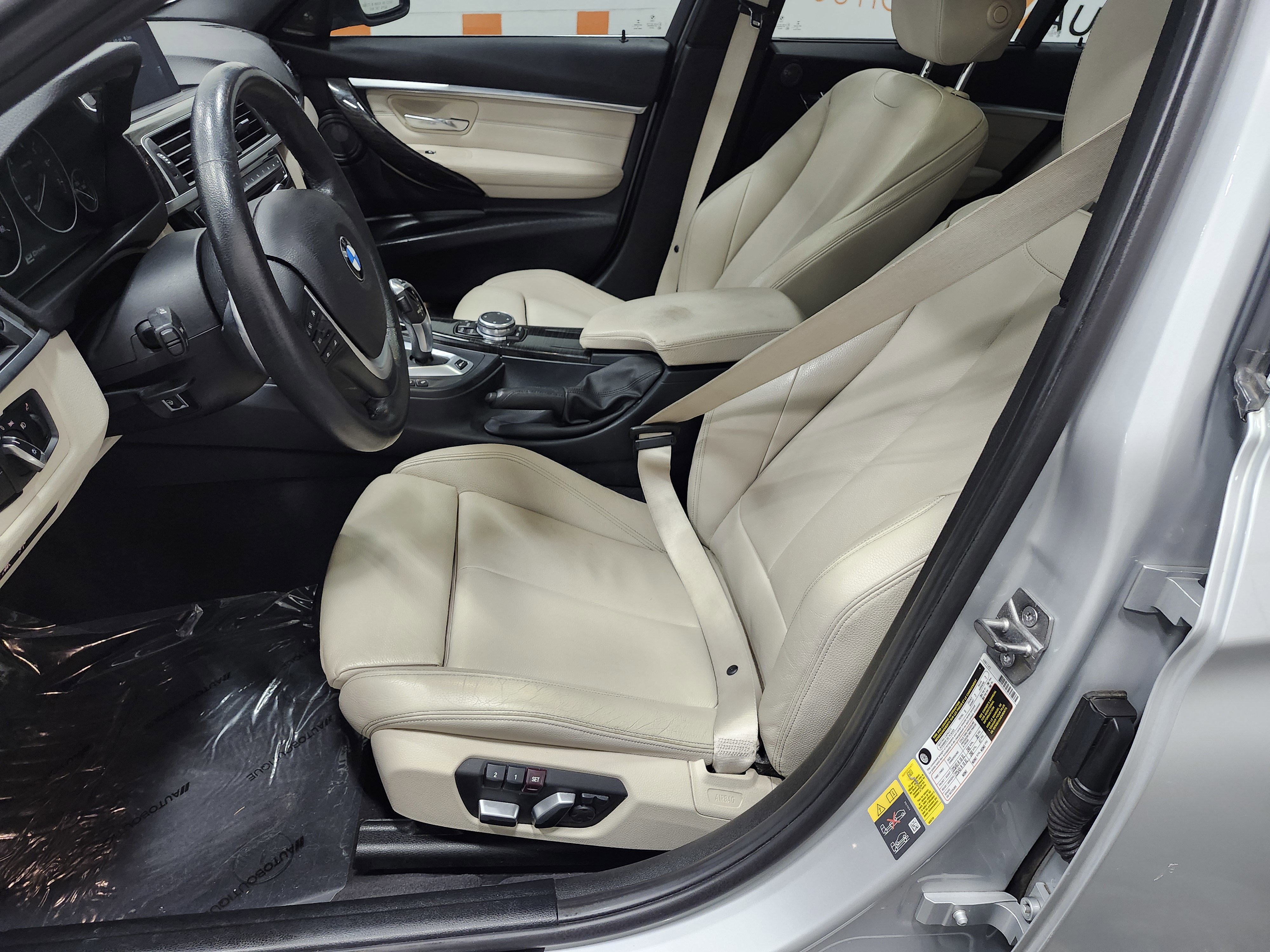 Used 2016 BMW 330e 330e image 28