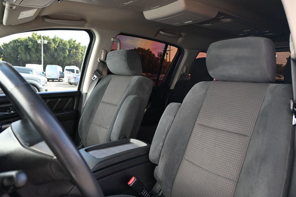 Used 2015 Nissan Armada SV image 12