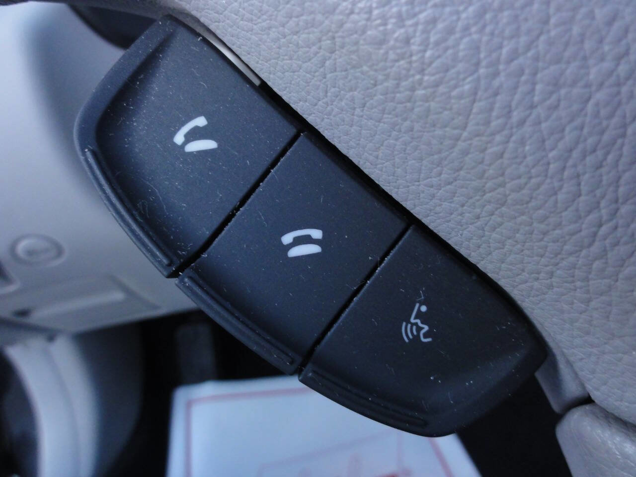 Used 2012 Subaru Forester 2.5X Premium w/ All-Weather Pkg image 17