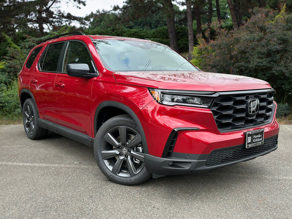 New 2025 Honda Pilot Sport