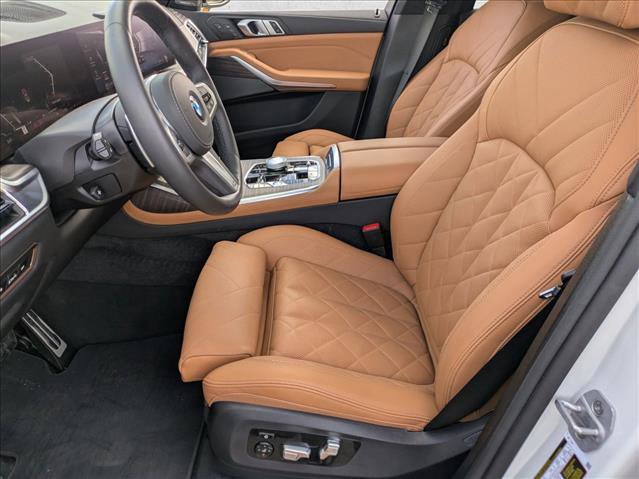 Used 2025 BMW X7 xDrive40i w/ Executive Package image 14