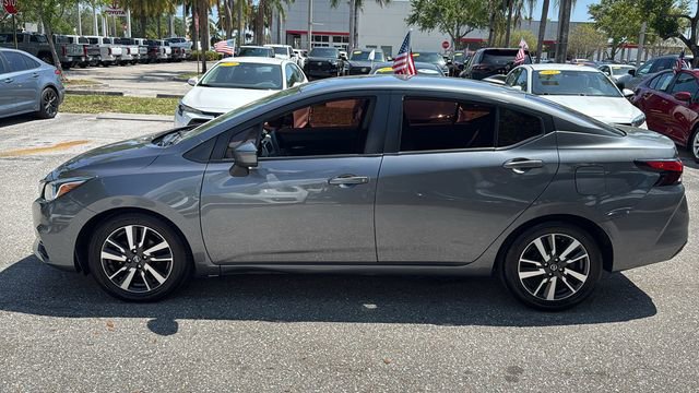 Used 2021 Nissan Versa SV image 4