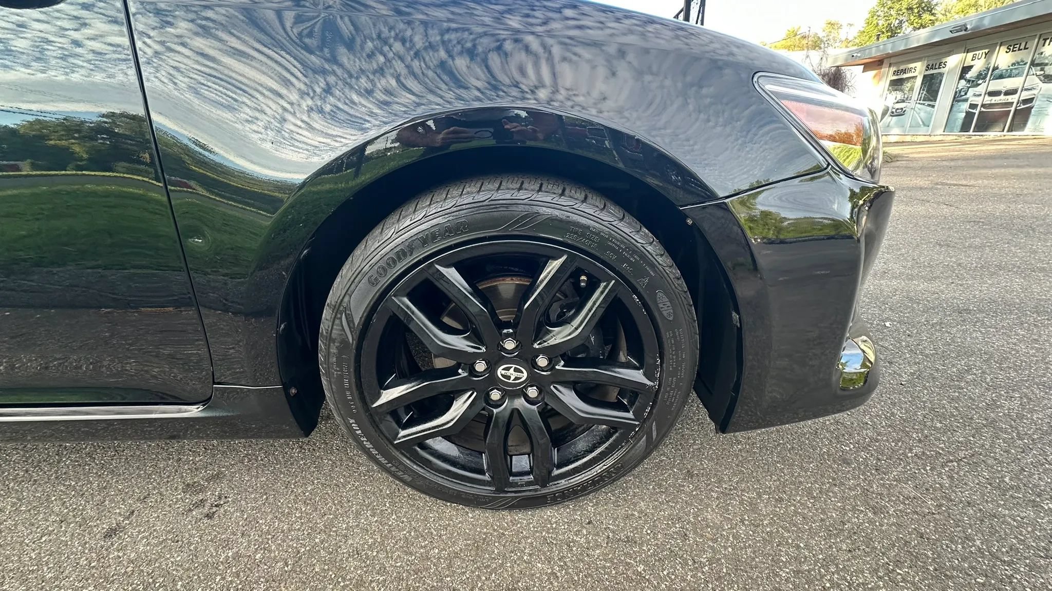 Used 2014 Scion tC FWD image 10
