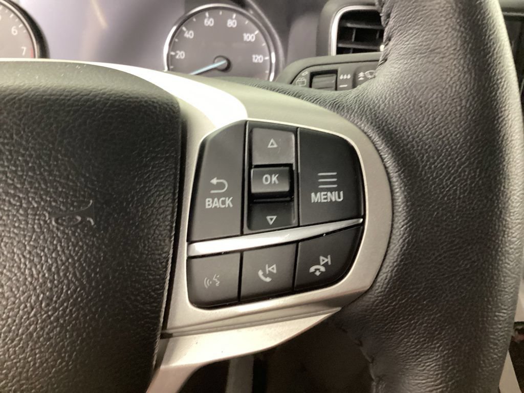 Used 2024 Ford Explorer XLT w/ Equipment Group 202A AWD/4WD image 15