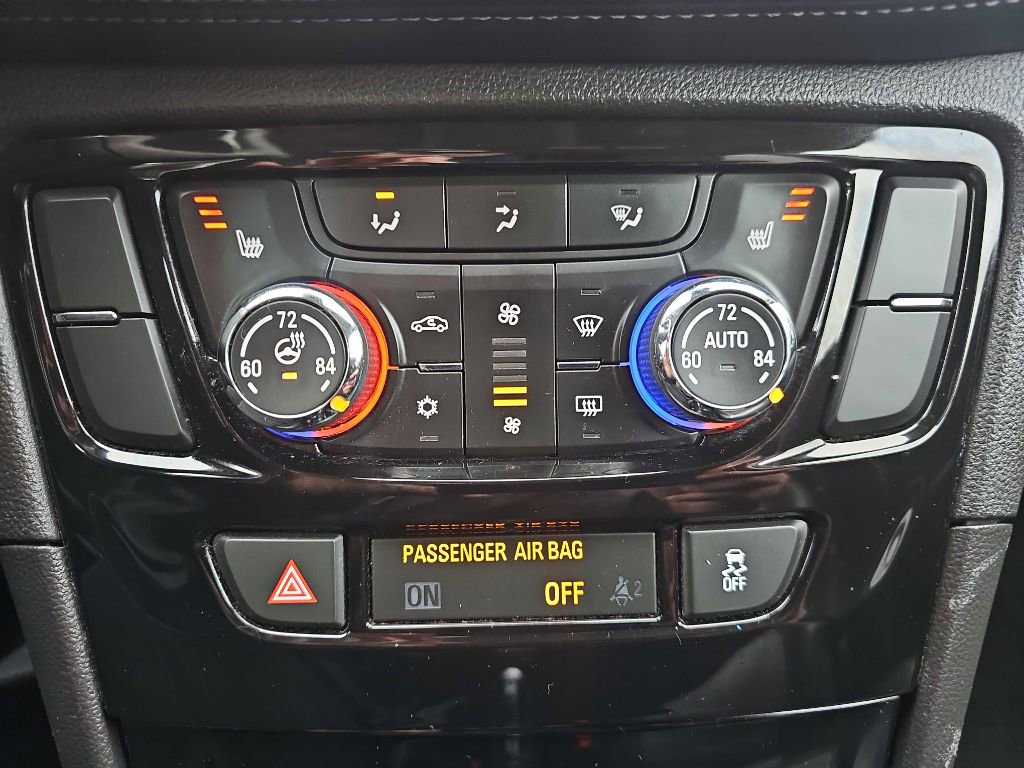 Used 2018 Buick Encore Essence image 32