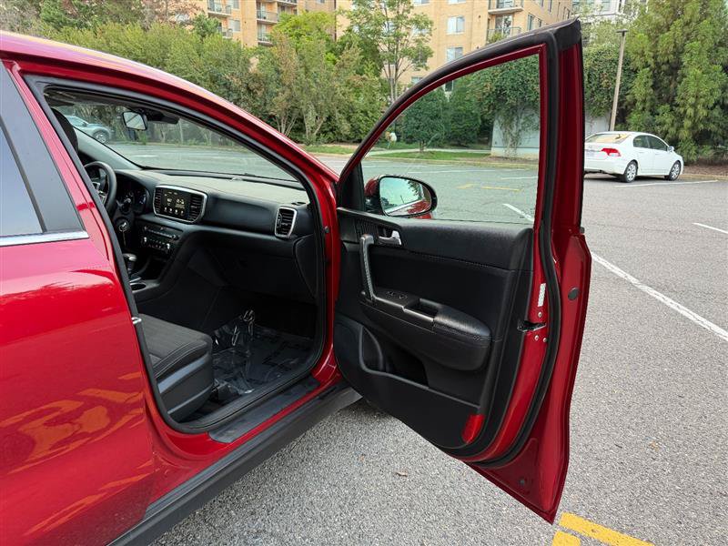 Used 2021 Kia Sportage LX w/ LX AWD Popular Package image 16
