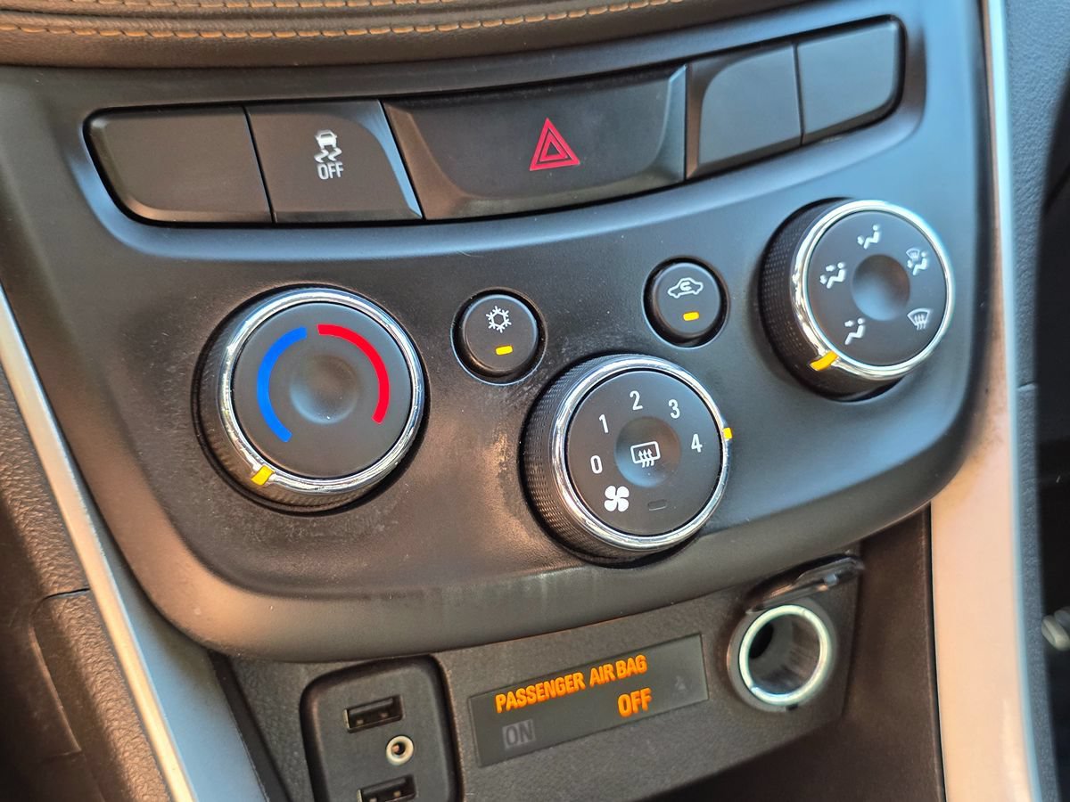 Used 2017 Chevrolet Trax LS FWD image 38
