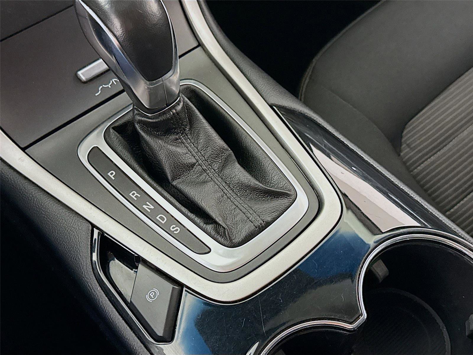 Used 2016 Ford Edge SEL w/ Class II Trailer Tow Package image 10