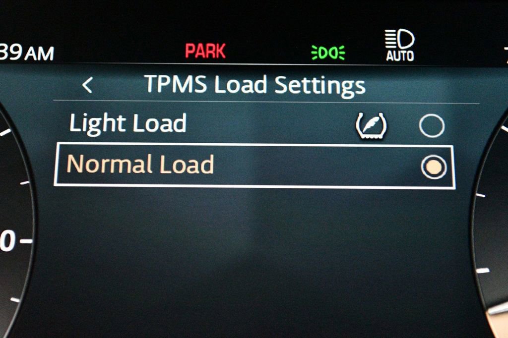 Used 2023 Land Rover Range Rover SE image 49