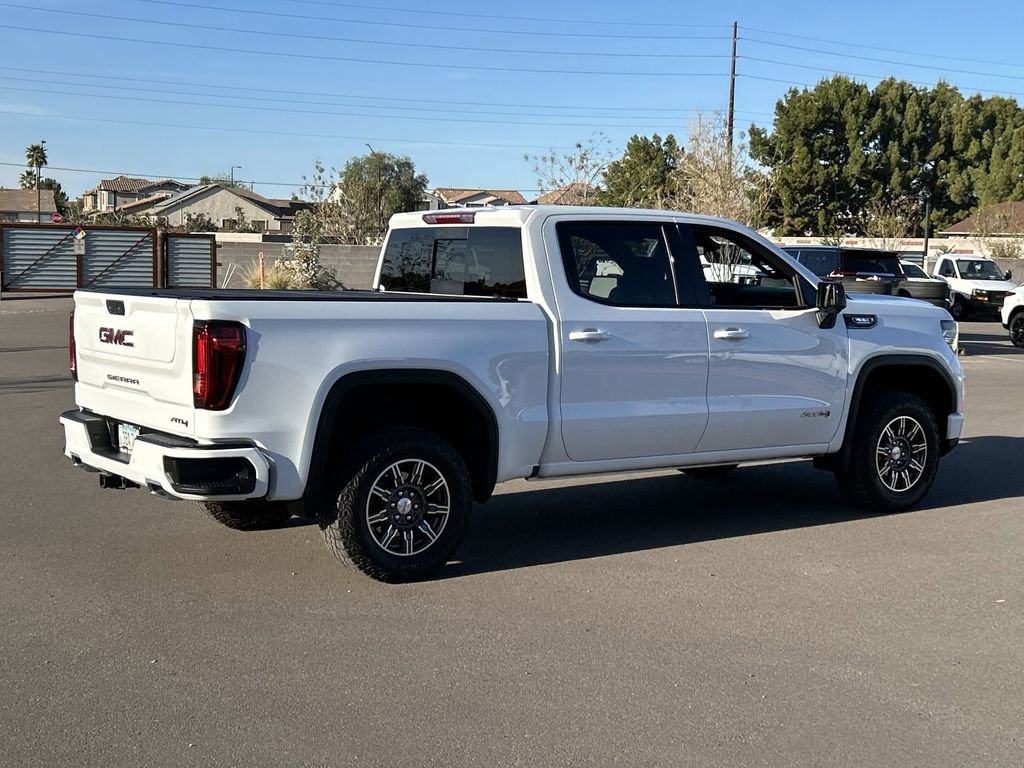 Used 2024 GMC Sierra 1500 AT4 w/ AT4 Preferred Package AWD/4WD image 8