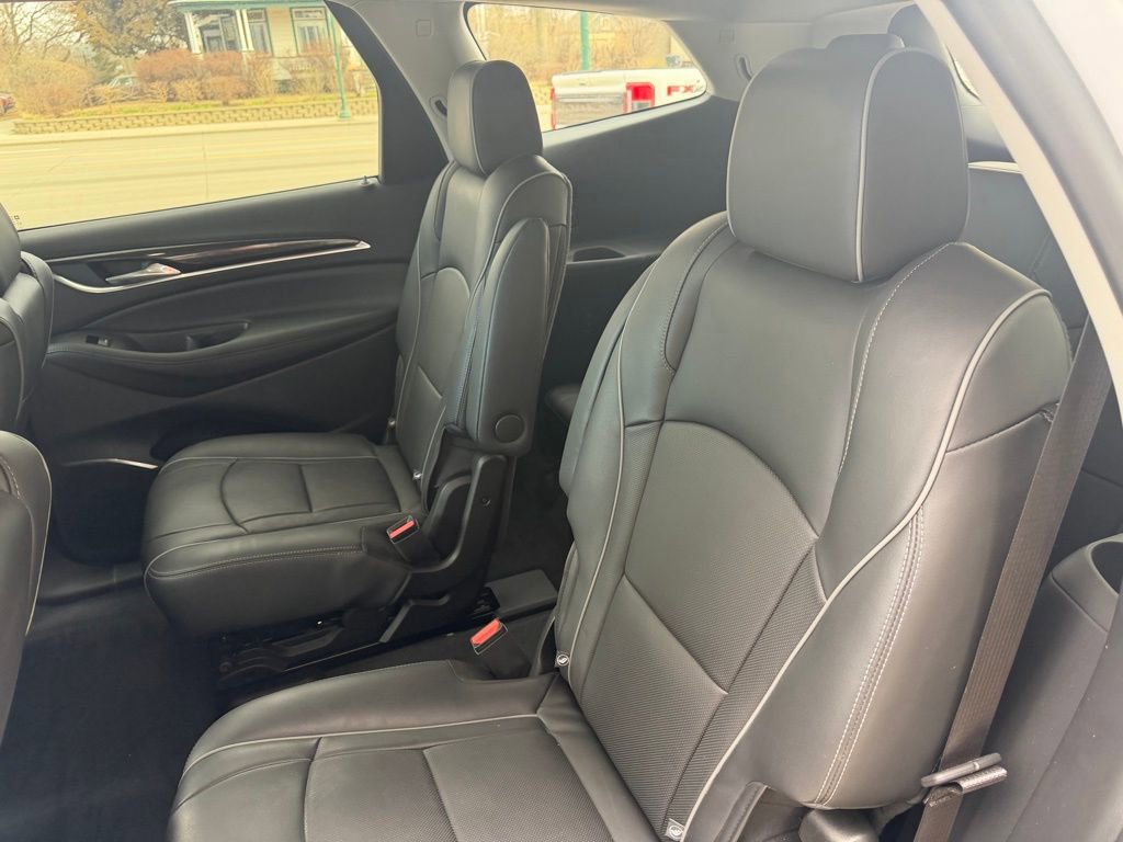 Used 2021 Buick Enclave Avenir w/ Avenir Technology Package image 13