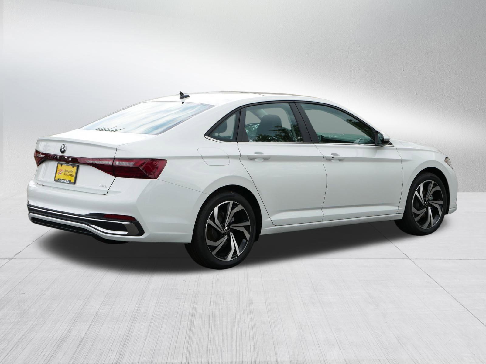 New 2025 Volkswagen Jetta SEL image 4