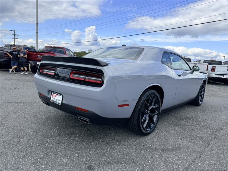 Used 2022 Dodge Challenger SXT w/ Blacktop Package RWD image 5
