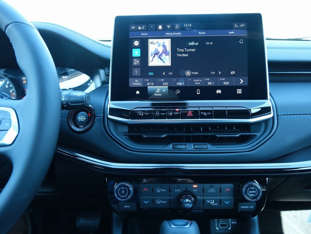 New 2026 Jeep Compass Limited image 18