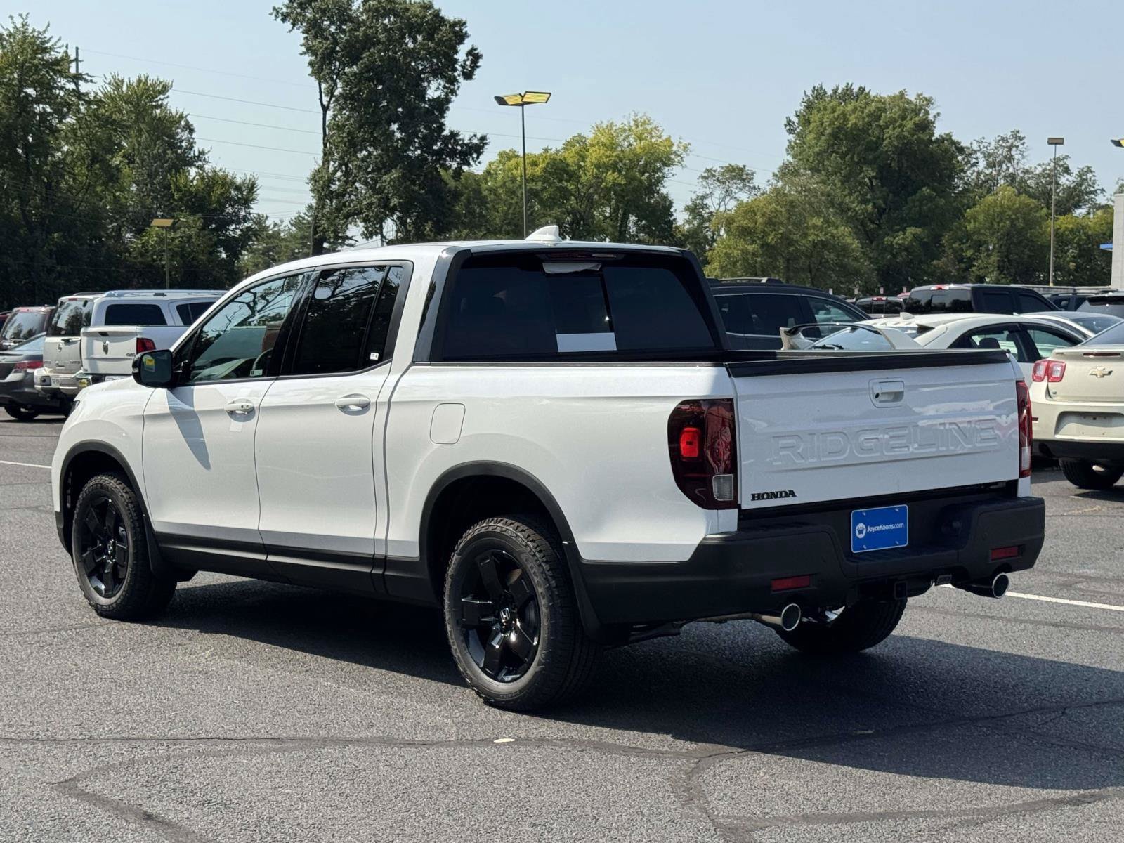 New 2026 Honda Ridgeline Black Edition image 3