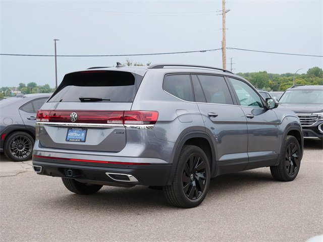 Certified 2025 Volkswagen Atlas SE image 7
