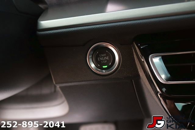 Used 2026 Chevrolet Traverse LT w/ Sun and Wheel Package FWD image 23