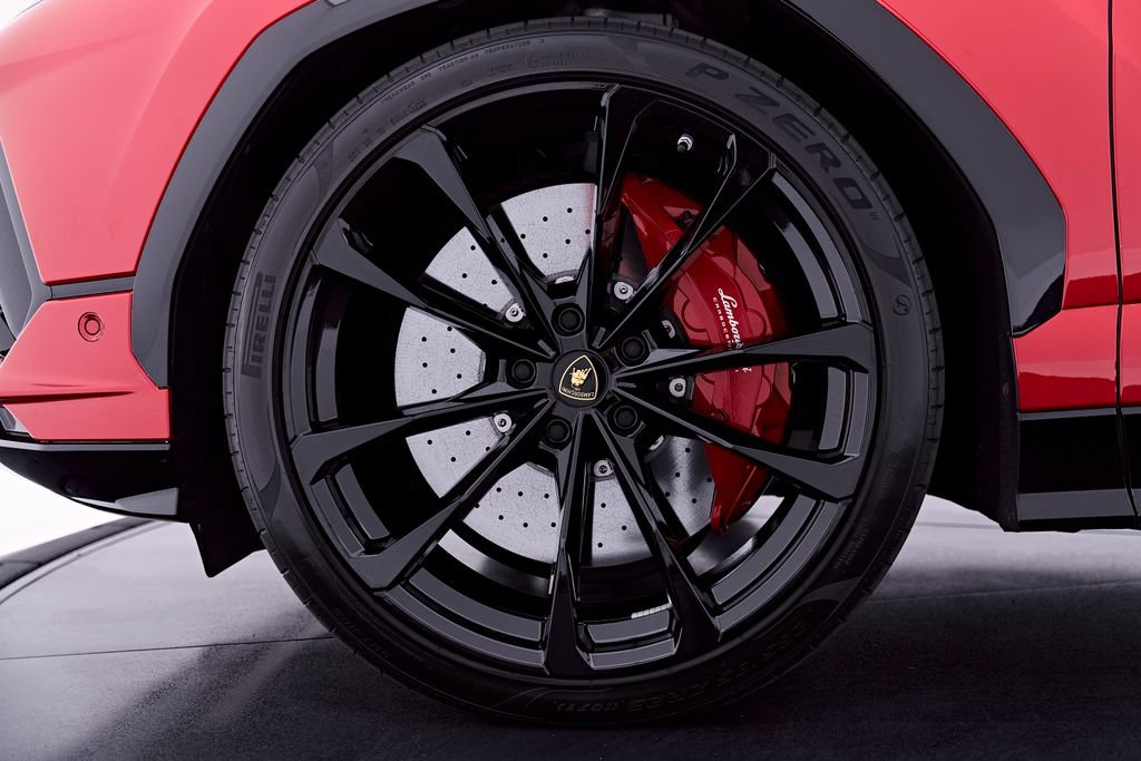 Used 2023 Lamborghini Urus S AWD/4WD image 3