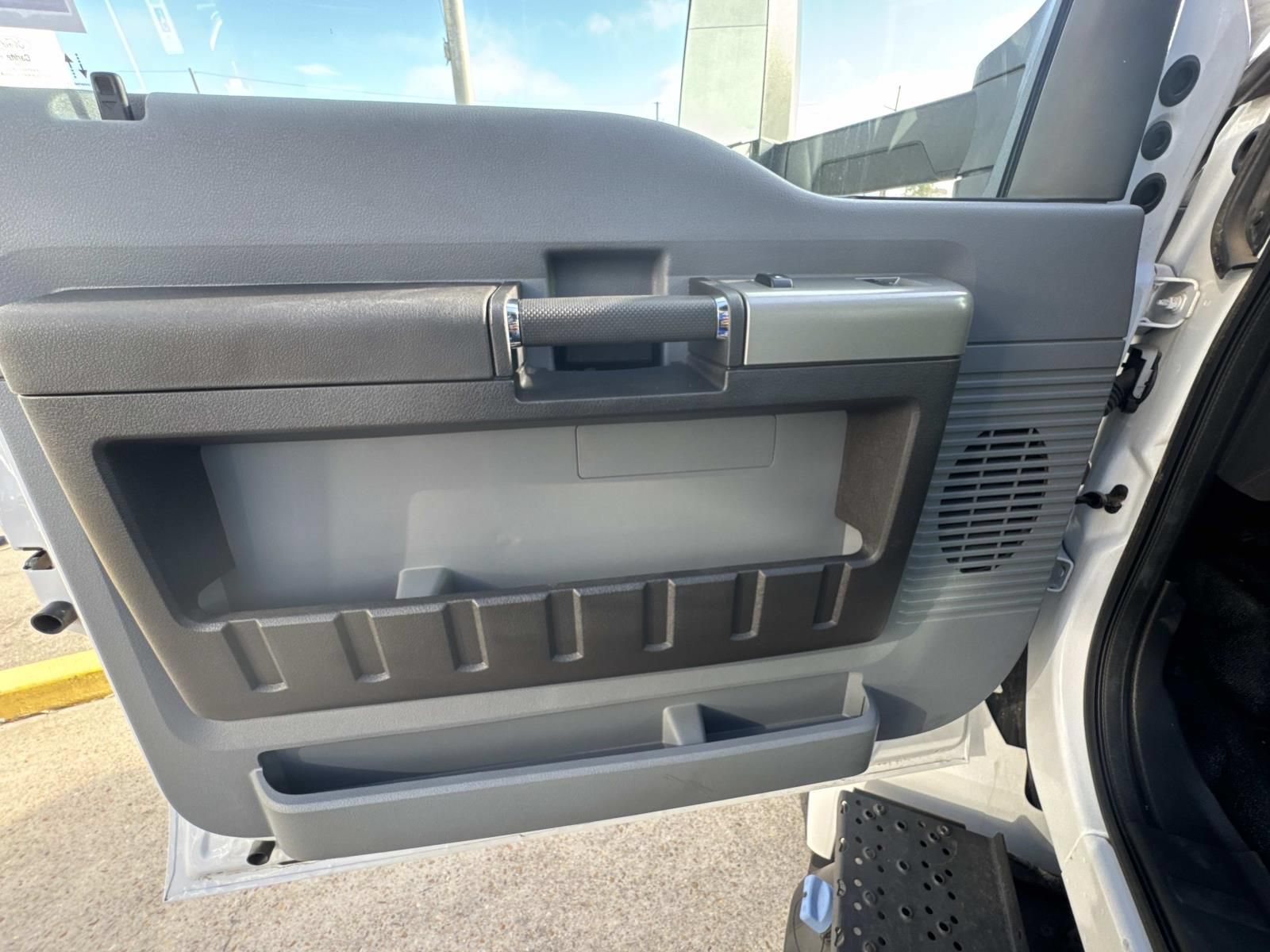 Used 2025 Ford F650 2WD Regular Cab Super Duty image 23