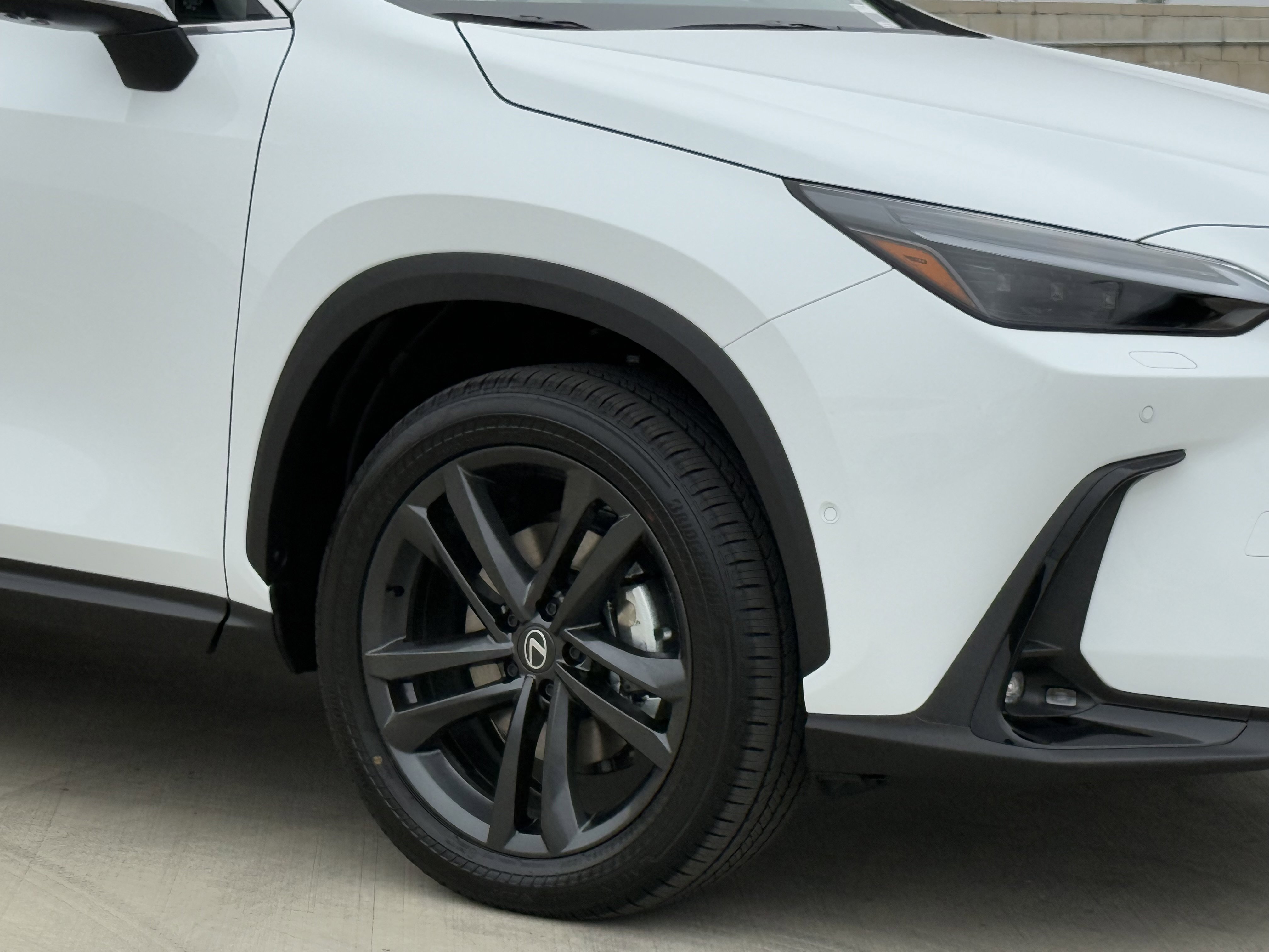 New 2026 Lexus NX 450h+ AWD w/ Luxury Package image 4