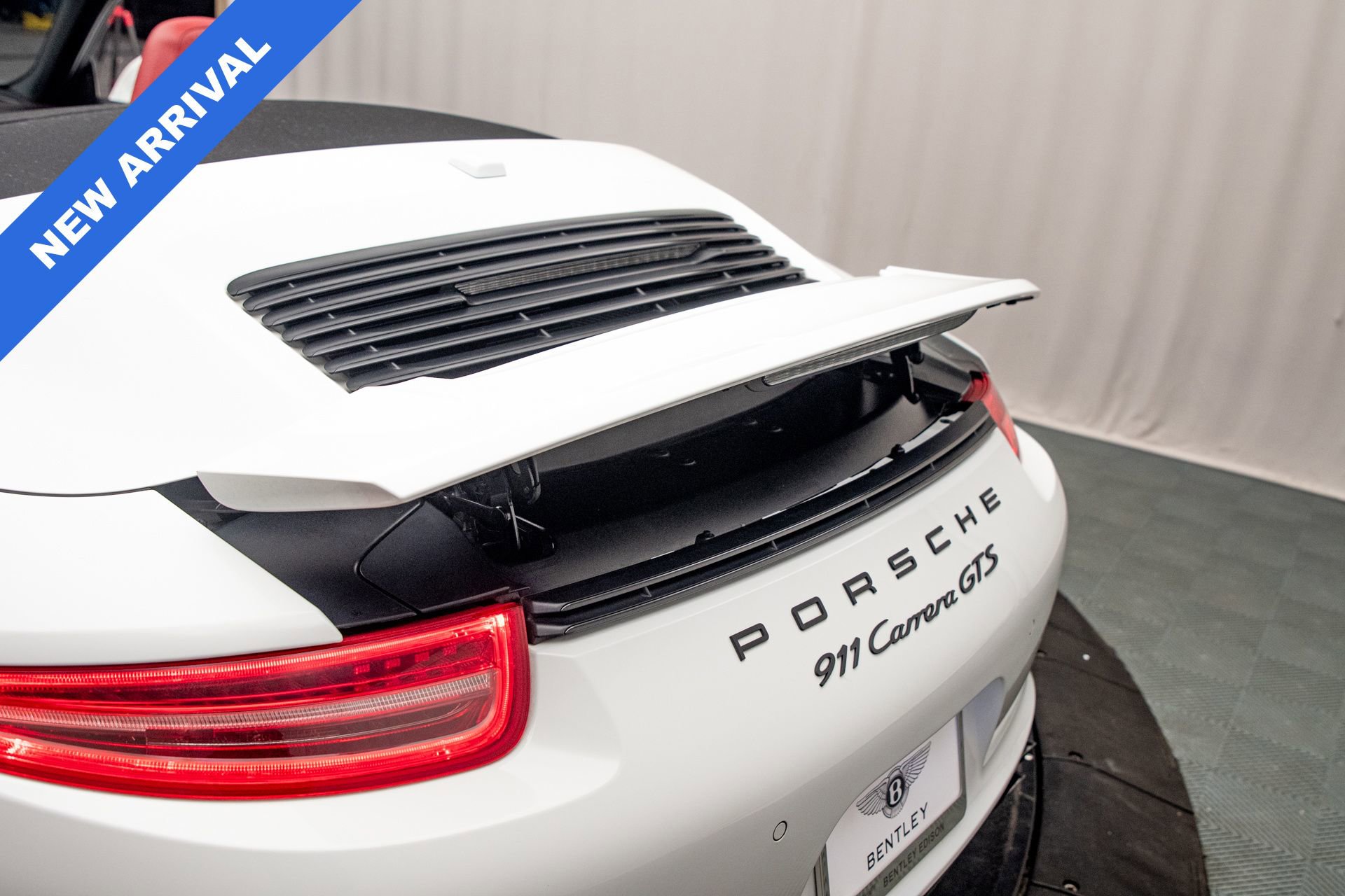 Used 2016 Porsche 911 Carrera GTS image 39