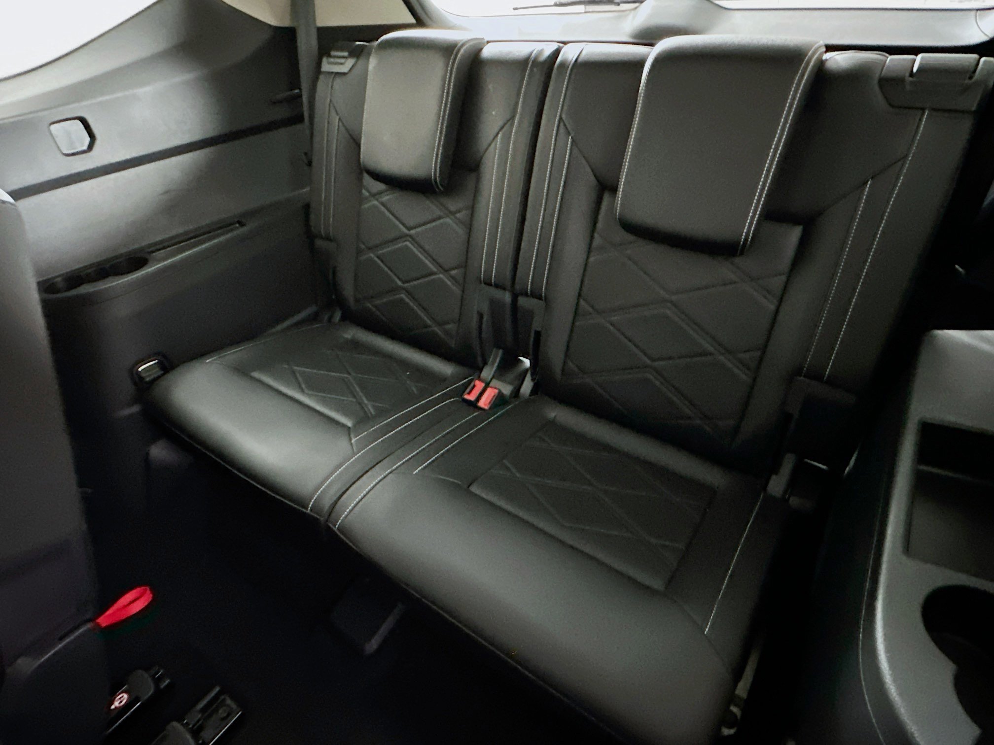 Used 2025 Volkswagen Atlas SE image 29